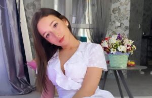 Ellie Leen Biography ~ Ellie Leen Wikipedia