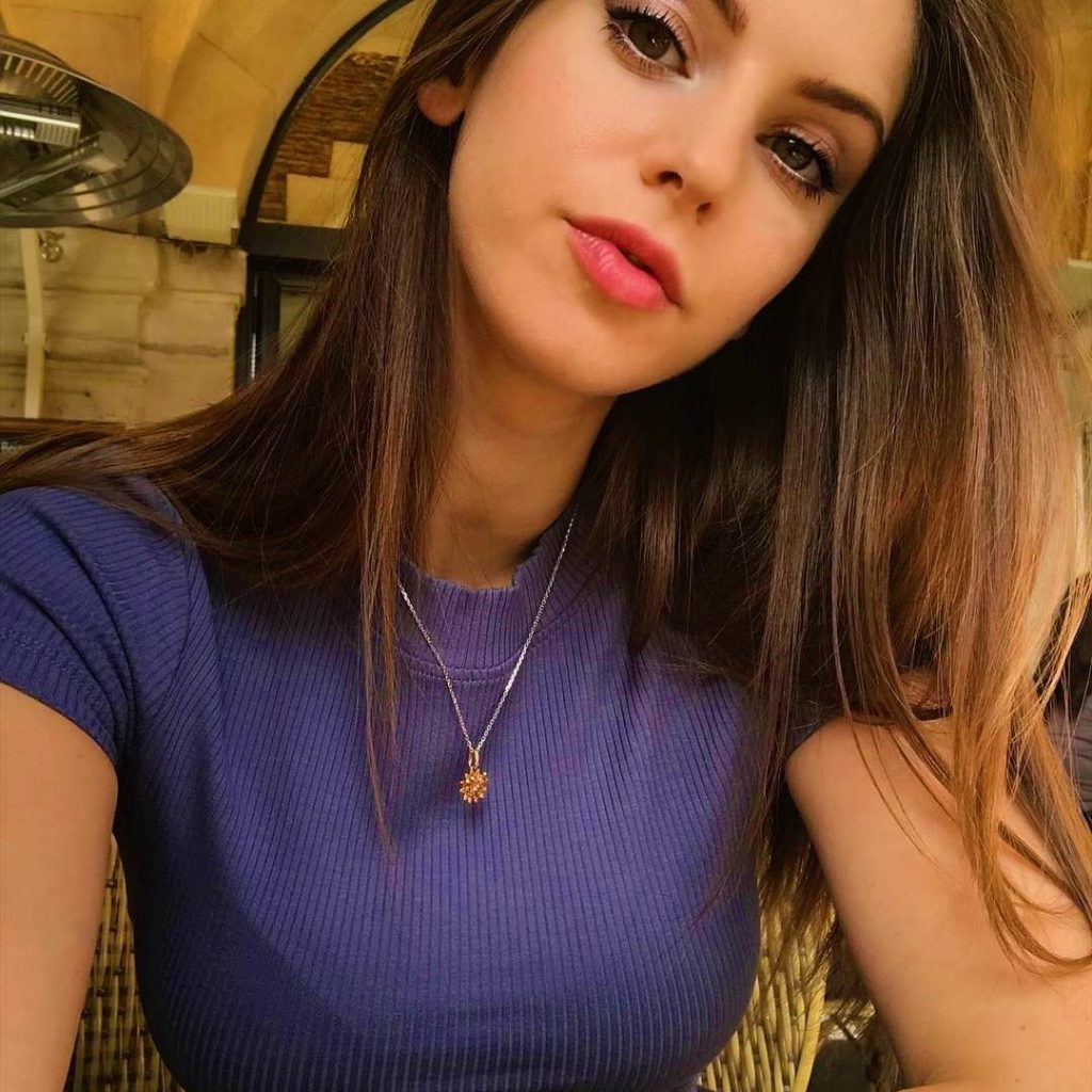Stella Cox Biography ~ Stella Cox Wikipedia ~ Stella Cox 2021